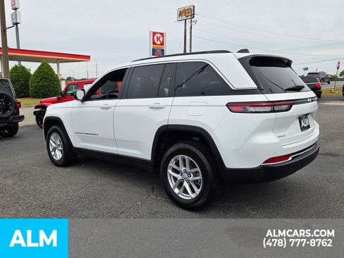 Used 2025 Jeep Grand Cherokee Laredo X w/ Luxury Tech Group I AWD/4WD image 10