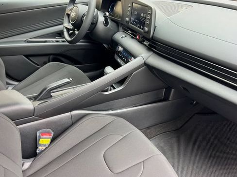 New 2026 Hyundai Elantra Sport FWD image 14