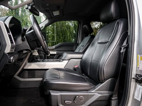 Used 2019 Ford F250 Lariat w/ Chrome Package image 7