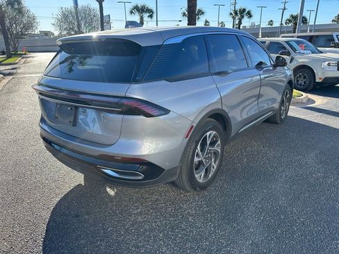 Used 2024 Lincoln Nautilus Premier w/ Equipment Group 102A image 6