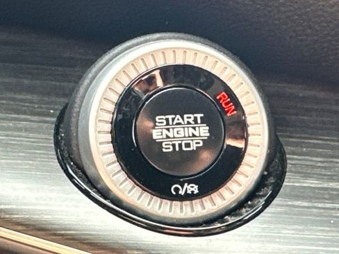 Used 2024 Jeep Wagoneer Series II w/ Flexible Seating Group image 30