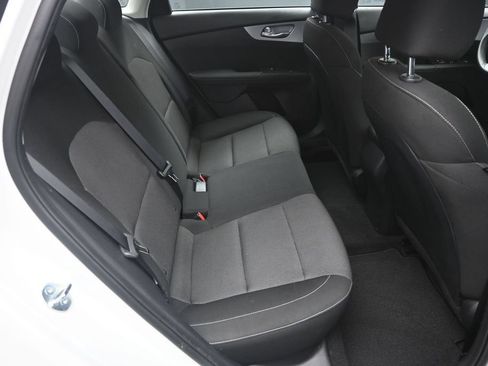Certified 2024 Kia Forte LXS FWD image 31