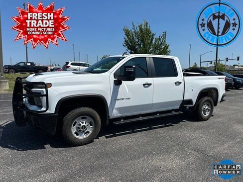 Used 2024 Chevrolet Silverado 2500 W/T AWD/4WD image 1