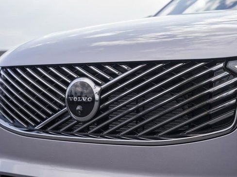 New 2026 Volvo XC90 B6 Plus w/ Protection Package Premier image 12