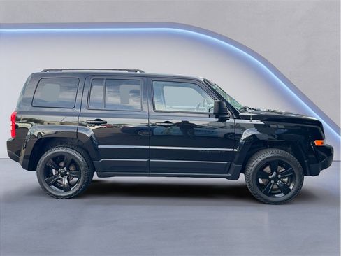 Used 2014 Jeep Patriot Sport w/ Power Value Group image 7