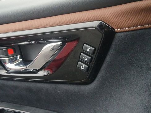 Certified 2025 Subaru Forester Touring AWD/4WD image 19