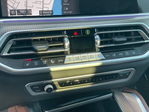 Used 2023 BMW X6 xDrive40i w/ M Sport Package image 22