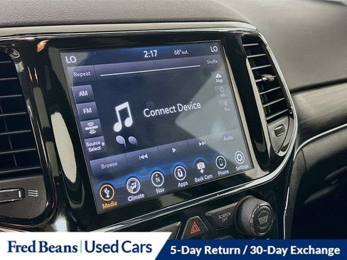 Used 2021 Jeep Grand Cherokee Limited w/ Luxury Group II AWD/4WD image 21