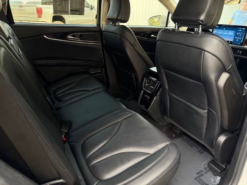 Used 2022 Lincoln Nautilus Reserve FWD image 19