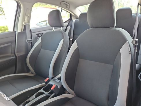 Used 2025 Nissan Versa S FWD image 21