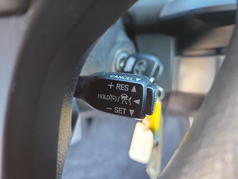 Used 2020 Toyota Tacoma SR image 26