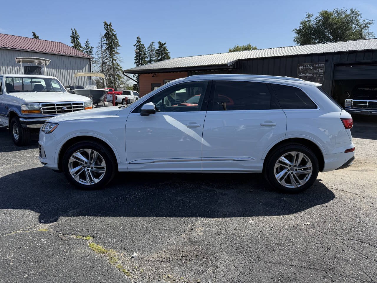 Used 2020 Audi Q7 2.0T Premium Plus w/ Premium Plus Package AWD/4WD image 2