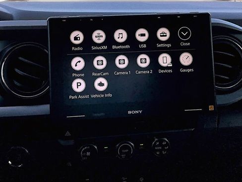 Used 2019 Toyota Tacoma TRD Sport w/ Technology Package RWD image 10