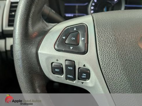 Used 2013 Ford Explorer XLT AWD/4WD image 25