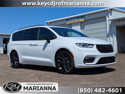 New 2026 Chrysler Pacifica Limited