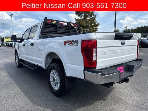 Used 2020 Ford F250 XLT w/ FX4 Off-Road Package AWD/4WD image 3
