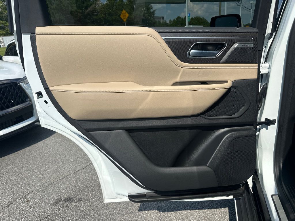 Used 2026 INFINITI QX80 Pure RWD image 18