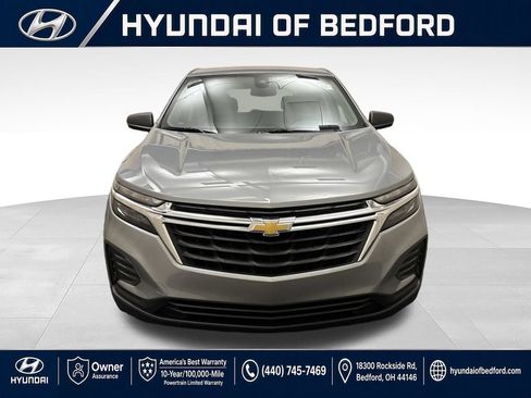 Used 2023 Chevrolet Equinox LS AWD/4WD image 2