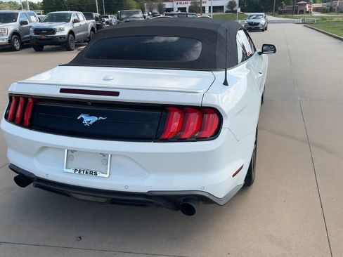 Used 2020 Ford Mustang Premium image 8