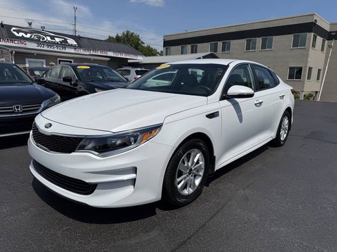 Used 2018 Kia Optima LX FWD image 1