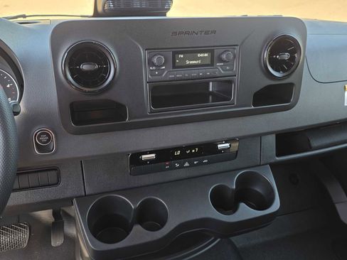 New 2026 Mercedes-Benz Sprinter 2500 image 18