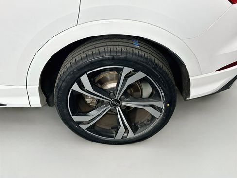 Used 2023 Audi Q3 2.0T Premium Plus w/ Premium Plus Package AWD/4WD image 11