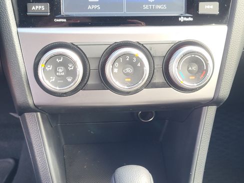 Used 2016 Subaru Impreza 2.0i Premium image 20