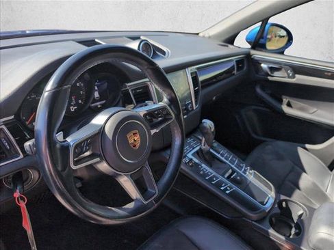 Used 2017 Porsche Macan image 9