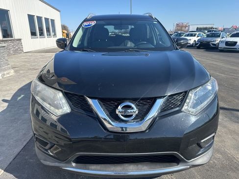 Used 2016 Nissan Rogue S w/ Appearance Package image 3