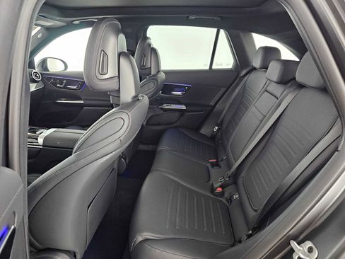 New 2026 Mercedes-Benz GLC 300 image 16