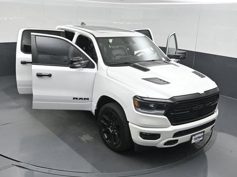 Used 2024 RAM 1500 Laramie AWD/4WD image 57