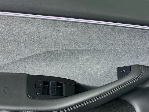 Used 2025 Tesla Model 3 Long Range RWD image 15