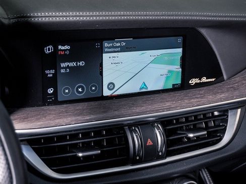 Used 2022 Alfa Romeo Stelvio Ti image 22