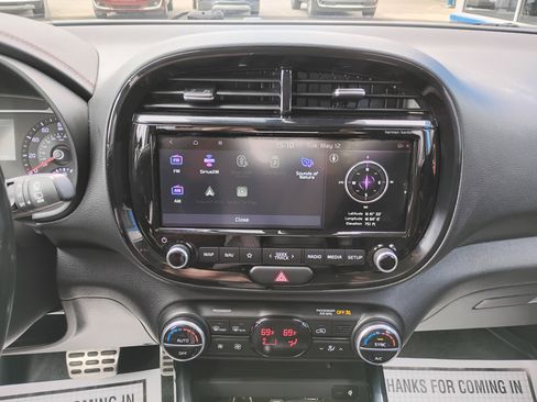 Used 2020 Kia Soul GT-Line Turbo FWD image 6