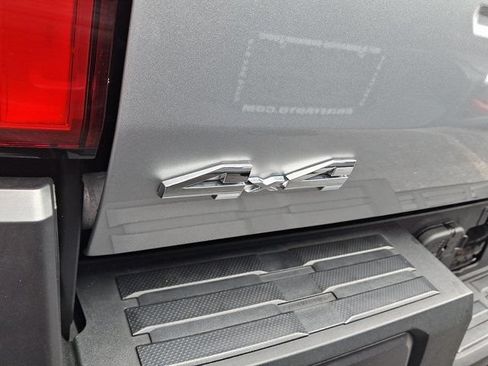 Used 2024 Toyota Tacoma SR AWD/4WD image 7