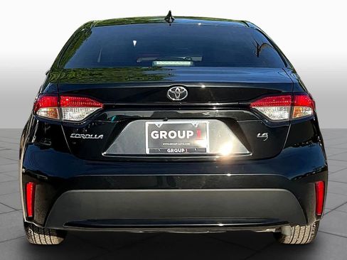 Used 2022 Toyota Corolla LE FWD image 5