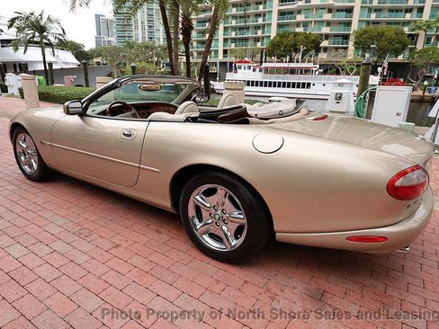 Used 1998 Jaguar XK8 Convertible image 20