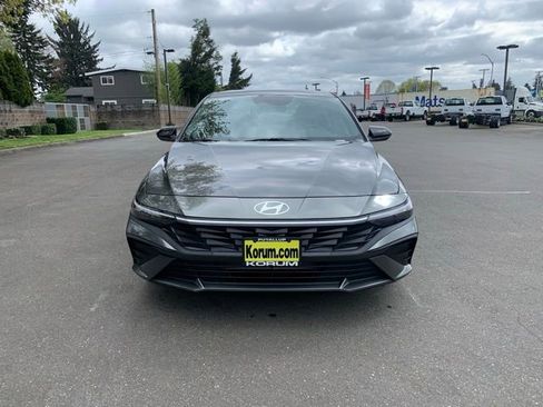 New 2026 Hyundai Elantra Sport FWD image 8