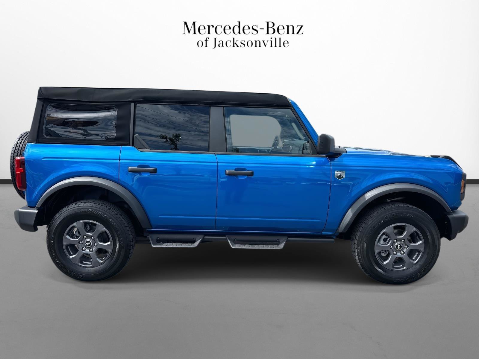 Used 2024 Ford Bronco Big Bend AWD/4WD image 2