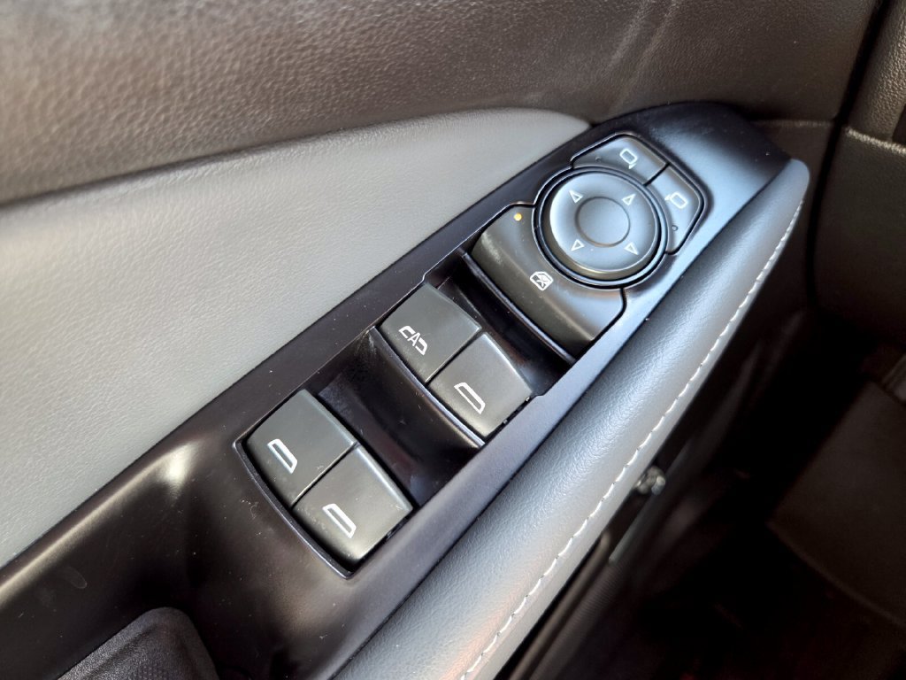 Used 2019 Buick Enclave Essence FWD image 22