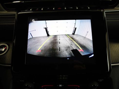 Used 2024 Jeep Grand Cherokee Laredo X image 39