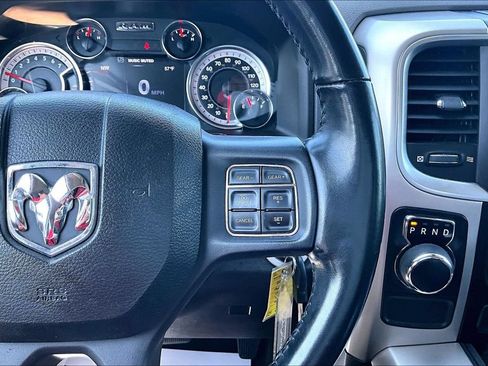 Used 2020 RAM 1500 Classic SLT w/ Luxury Group RWD image 13
