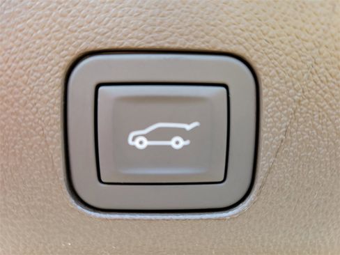 New 2026 GMC Yukon Elevation image 14