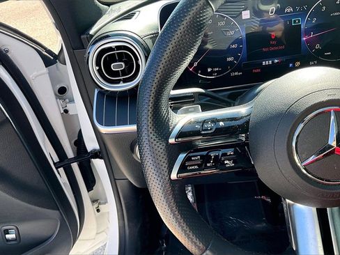 Used 2023 Mercedes-Benz C 300 Sedan image 23