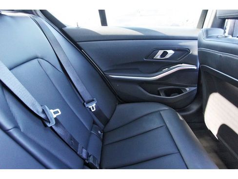 Used 2025 BMW 330i Sedan image 11