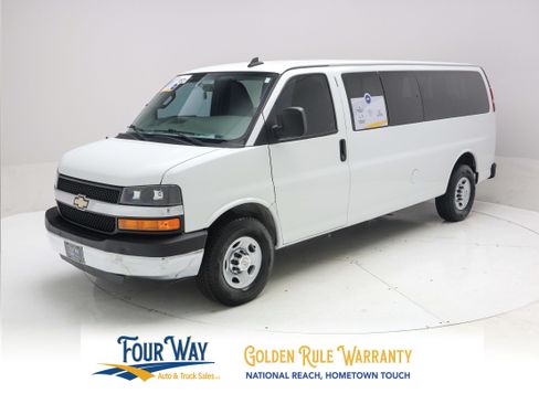 Used 2016 Chevrolet Express 3500 LT w/ LT Preferred Equipment Group RWD image 8