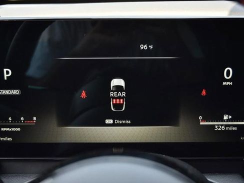 New 2025 Nissan Kicks SR image 12