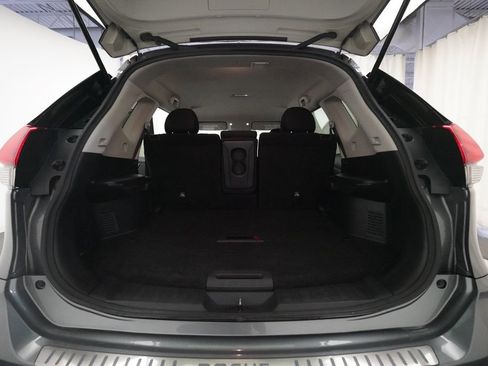 Used 2019 Nissan Rogue SV AWD/4WD image 9