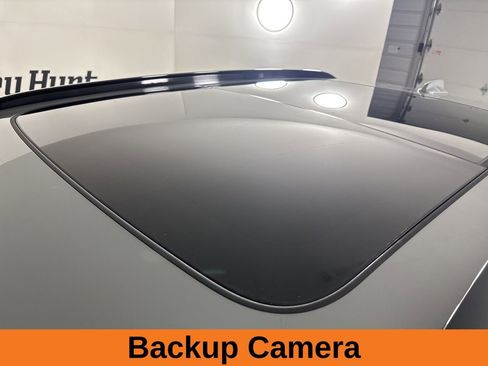 Used 2024 Volvo XC40 B5 Ultimate w/ Protection Package Premier image 9