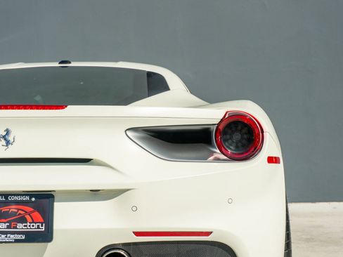 Used 2019 Ferrari 488 GTB image 40